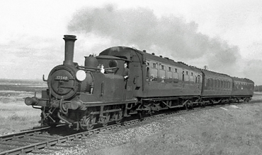Photo of A1X 0-6-0 tank 32640 on a Havant to Hayling Island train, 9th September 1962