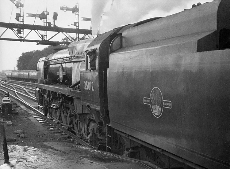 Photo of Bulleid Bulleid Merchant Navy Class pacific number 35012, United States Lines, just about to leave Southampton with the 16.35 Waterloo to Weymouth train, the down Royal Wessex, with Nine Elms to link driver Dick Turpin at the controls on 6th September 1962