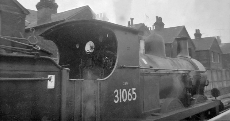 Photo of O1 Class 0-6-0 31065 at Tonbridge on June 10th 1961