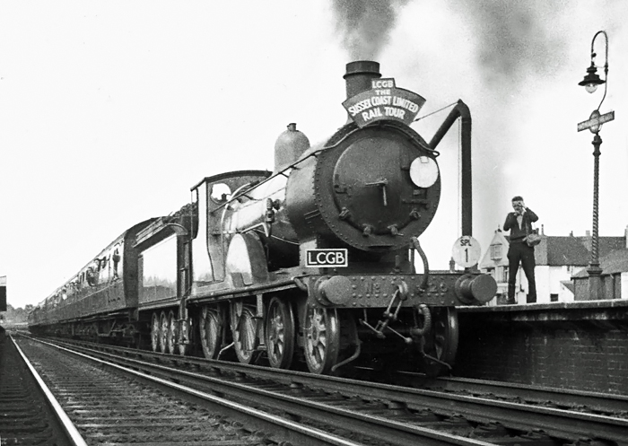 Photo of T9 class 4-4-0 number 30120 at Haywards Heath on the Sussex Coast Limited Railtour on 24th June 1962